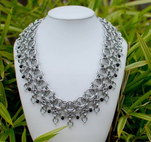 Lacey-Victorian-Collar