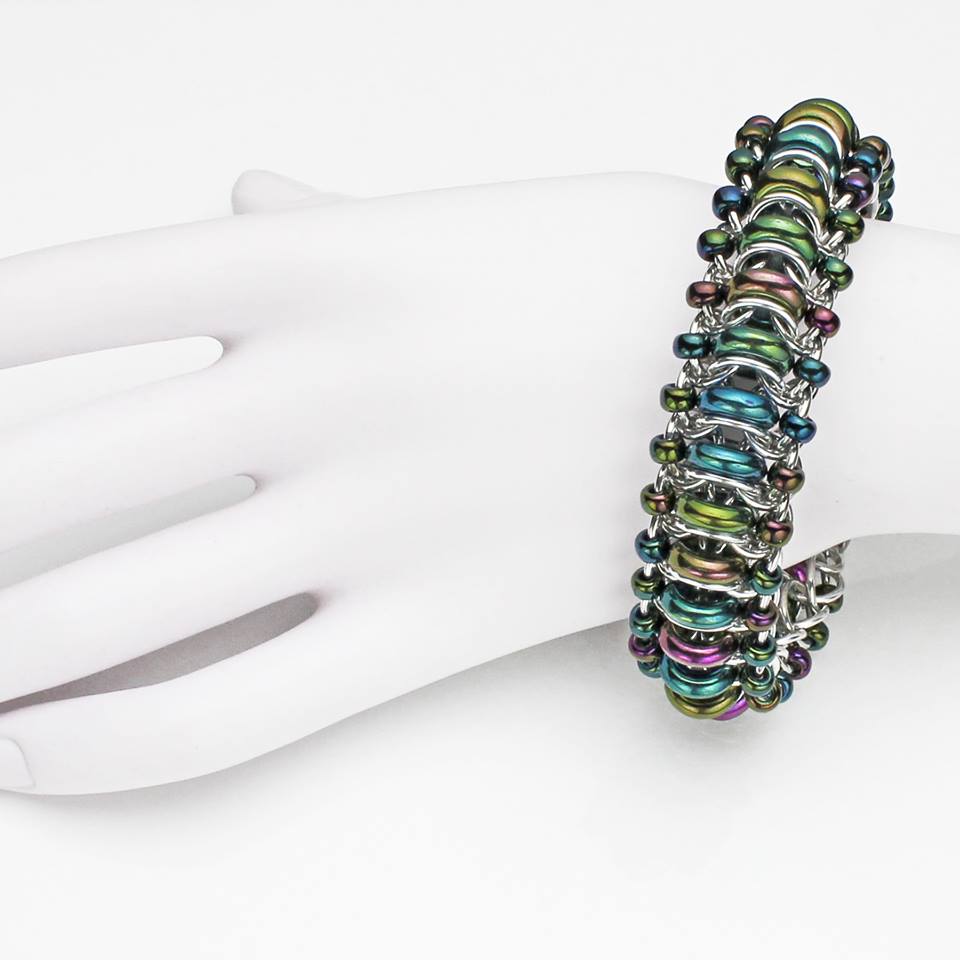 glass-caterpillar-chainmaille